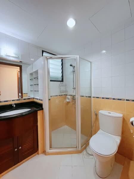 Central Grove, 1 Geylang East Avenue 1, Room Rental, 150 sqft, Condominium For Rent, by Gupta Sameer Raj, 500110712 - Bathroom - PropertyGuru.com.sg