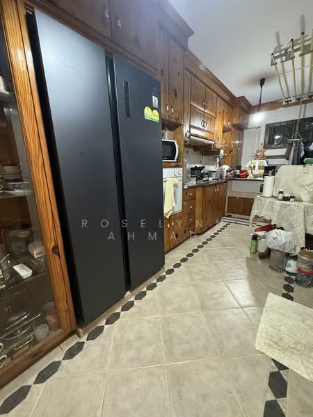 258D Compassvale Road, 258D Compassvale Road, 3 Bedrooms, 1,184 sqft, HDB Flat For Sale, by Roselynn Ahmad, 500110713 - Kitchen - PropertyGuru.com.sg