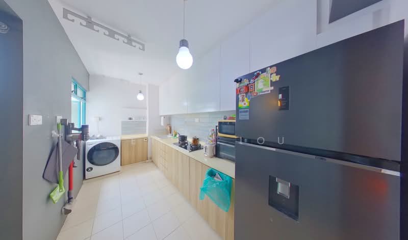 15 Farrer Park Road, 15 Farrer Park Road, 2 Bedrooms, 667 sqft, HDB Flat For Sale, by Vernus Lou, 500110716 - Kitchen - PropertyGuru.com.sg