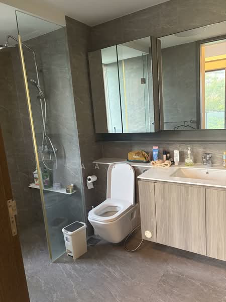 The Clement Canopy, 16 Clementi Avenue 1, 3 Bedrooms, 990 sqft, Condominium For Sale, by Isaac Lin, 500110729 - Bathroom - PropertyGuru.com.sg