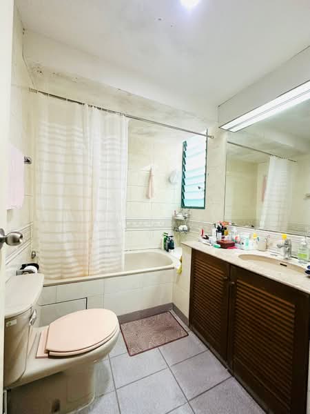 Gold Coast Condo, 360 Pasir Panjang Road, 3 Bedrooms, 1,475 sqft, Condominium For Sale, by Paul Ryan Soh, 500110738 - PropertyGuru.com.sg