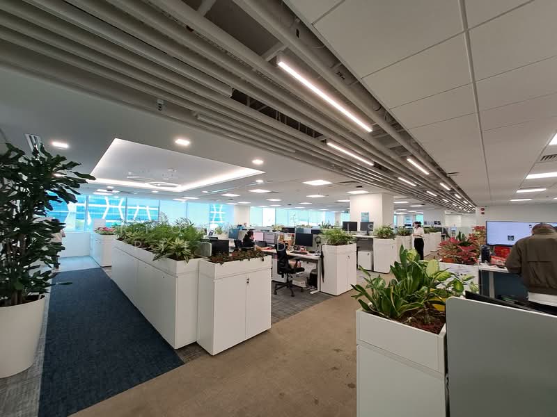 ESR Bizpark @ Changi, Changi Bizpark MNC Moving out move-in cond Call Ronn 96858829, 9,000 sqft, Business / Science Park For Rent, by RONN, 500110740 - Interior - CommercialGuru.com.sg