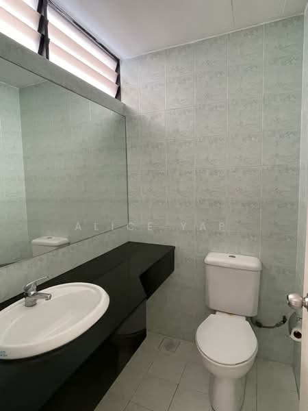 Villa Delle Rose, Taman Nakhoda, 3 Bedrooms, 2,800 sqft, Condominium For Rent, by Alice Yap, 500110742 - Bathroom - PropertyGuru.com.sg