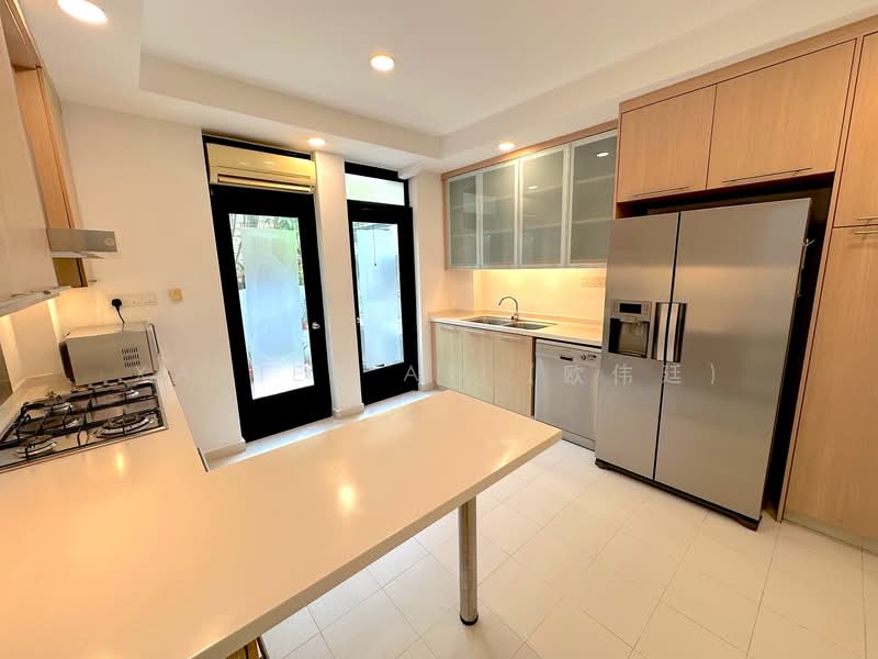 Brentwood Villas, Lloyd Road Singapore, 4 Bedrooms, 2,242 sqft, Cluster House For Rent, by Xavier Aw (欧伟廷), 500110748 - Kitchen - PropertyGuru.com.sg