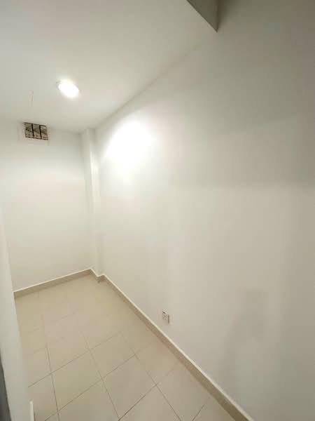 Brentwood Villas, Lloyd Road Singapore, 4 Bedrooms, 2,242 sqft, Cluster House For Rent, by Xavier Aw (欧伟廷), 500110748 - Interior - PropertyGuru.com.sg