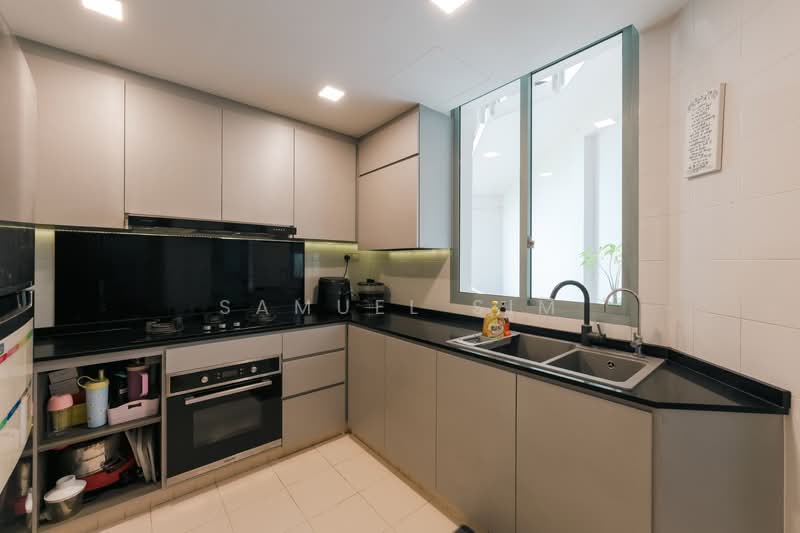 Tanamera Crest, 10 Pari Dedap Walk, 3 Bedrooms, 1,173 sqft, Condominium For Sale, by Samuel Sim, 500110751 - Kitchen - PropertyGuru.com.sg