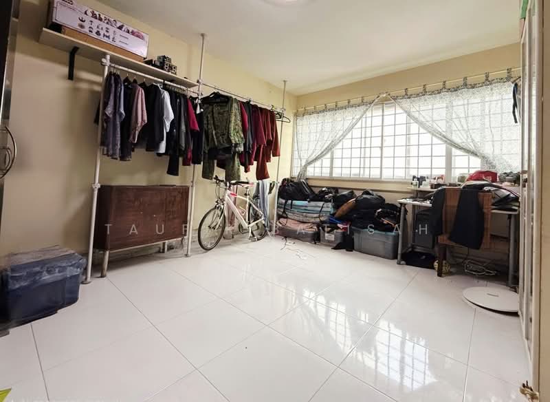 287 Yishun Avenue 6, 287 Yishun Avenue 6, 3 Bedrooms, 1,130 sqft, HDB Flat For Sale, by Taufik Batisah, 500110752 - Bedroom - PropertyGuru.com.sg