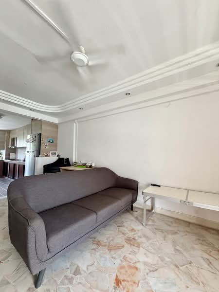 550 Bedok North Avenue 1, 550 Bedok North Avenue 1, Room Rental, 110 sqft, HDB Flat For Rent, by Evon Ng, 500110757 - Living Room - PropertyGuru.com.sg