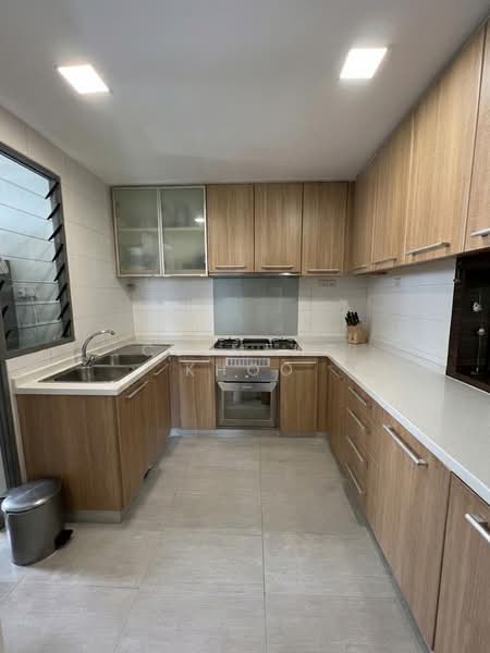 The Waterina, 63 Lorong 40 Geylang, 5 Bedrooms, 1,744 sqft, Apartment For Rent, by Clemens Khoo, 500110762 - Kitchen - PropertyGuru.com.sg