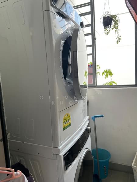 The Waterina, 63 Lorong 40 Geylang, 5 Bedrooms, 1,744 sqft, Apartment For Rent, by Clemens Khoo, 500110762 - Yard - PropertyGuru.com.sg