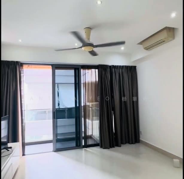 Watermark Robertson Quay, 3 Rodyk Street, 3 Bedrooms, 2,056 sqft, Apartment For Sale, by Anthea Yeo 杨丽娇, 500110768 - Balcony - PropertyGuru.com.sg
