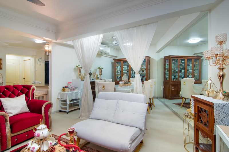 346 Tampines Street 33, 346 Tampines Street 33, 3 Bedrooms, 1,163 sqft, HDB Flat For Sale, by Shafik Yusope, 500110773 - Living Room - PropertyGuru.com.sg