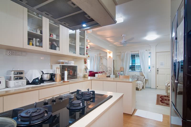 346 Tampines Street 33, 346 Tampines Street 33, 3 Bedrooms, 1,163 sqft, HDB Flat For Sale, by Shafik Yusope, 500110773 - Kitchen - PropertyGuru.com.sg