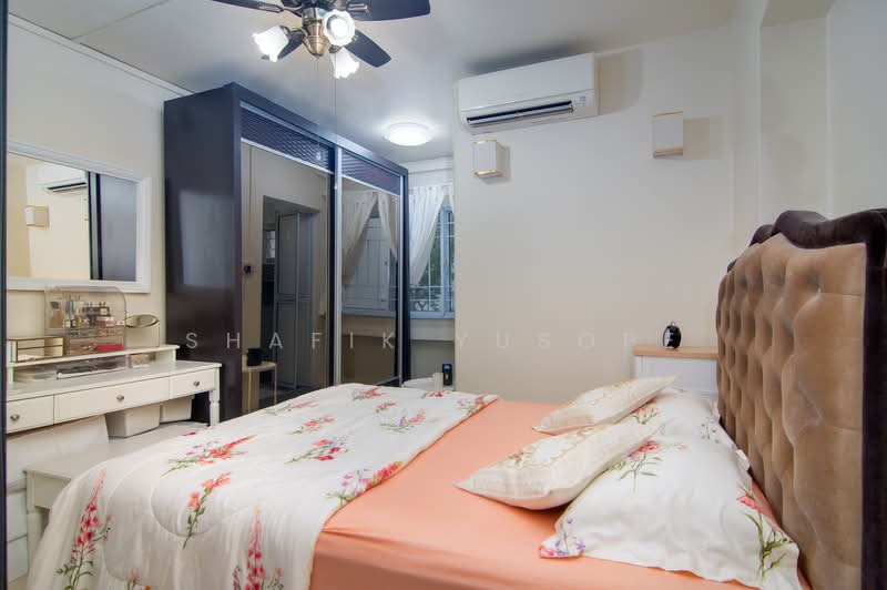 346 Tampines Street 33, 346 Tampines Street 33, 3 Bedrooms, 1,163 sqft, HDB Flat For Sale, by Shafik Yusope, 500110773 - Bedroom - PropertyGuru.com.sg