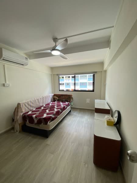 407 Fajar Road, 407 Fajar Road, 3 Bedrooms, 1,119 sqft, HDB Flat For Sale, by Ben XIA 夏天鹏, 500110776 - Bedroom 1 - PropertyGuru.com.sg