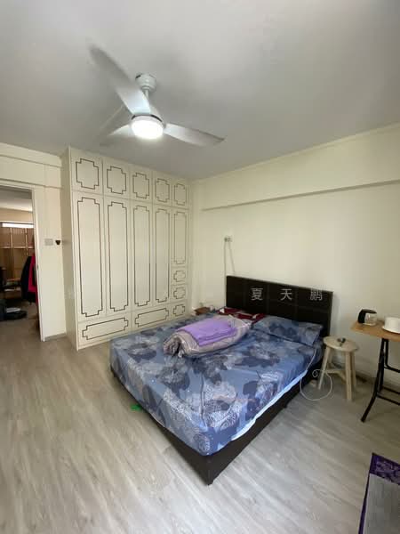 407 Fajar Road, 407 Fajar Road, 3 Bedrooms, 1,119 sqft, HDB Flat For Sale, by Ben XIA 夏天鹏, 500110776 - Master bedroom  - PropertyGuru.com.sg