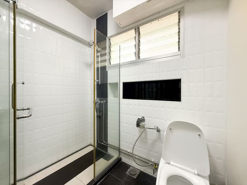 505 Choa Chu Kang Street 51, 505 Choa Chu Kang Street 51, 4 Bedrooms, 1,356 sqft, HDB Flat For Sale, by Joel Phua, 500110781 - Bathroom - PropertyGuru.com.sg