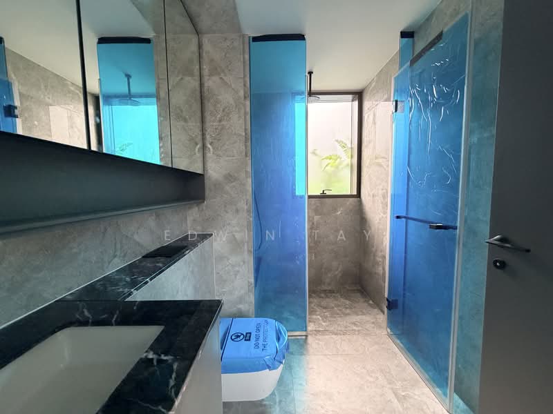 The Landmark, 173 Chin Swee Road, 3 Bedrooms, 1,076 sqft, Condominium For Rent, by Edwin Tay, 500110787 - Bathroom - PropertyGuru.com.sg