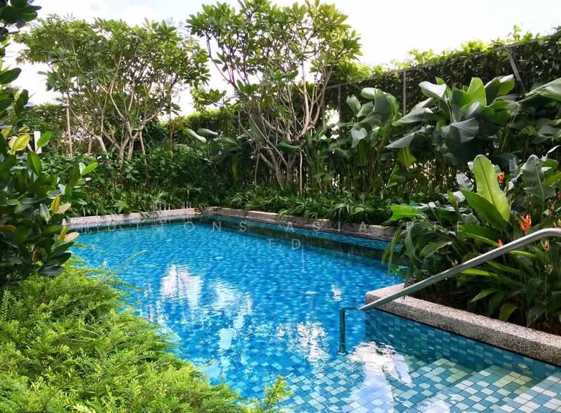 Sims Urban Oasis, 10 Sims Drive, 2 Bedrooms, 667 sqft, Condominium For Rent, by RONNIE KANG, 500110794 - Pool - PropertyGuru.com.sg
