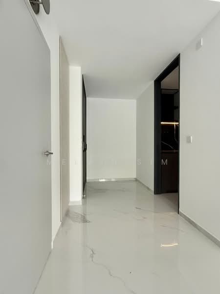 Jervois Mansion, 6 Jervois Close, 3 Bedrooms, 1,001 sqft, Condominium For Rent, by Melvin Sim, 500110805 - Corridor - PropertyGuru.com.sg