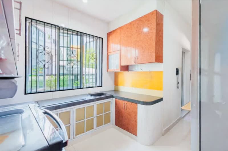 🌟D20🌟Rare FH Sembawang Hills Estate Landed 3 Sty Corner Unit with unblock view, Jalan Leban, 8 Bedrooms, 3,006 sqft, Corner Terrace For Sale, by Lyn Feng, 500110815 - Kitchen - PropertyGuru.com.sg