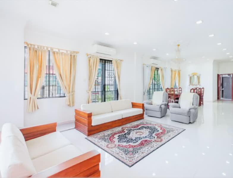 🌟D20🌟Rare FH Sembawang Hills Estate Landed 3 Sty Corner Unit with unblock view, Jalan Leban, 8 Bedrooms, 3,006 sqft, Corner Terrace For Sale, by Lyn Feng, 500110815 - Living Room - PropertyGuru.com.sg