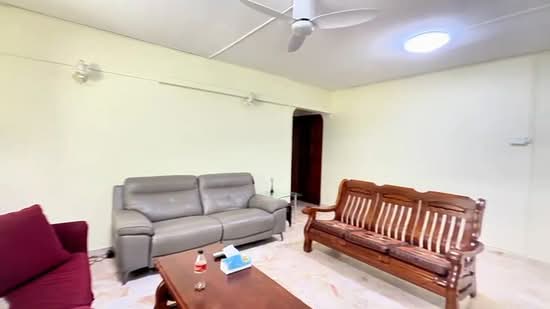 411 Jurong West Street 42, 411 Jurong West Street 42, 3 Bedrooms, 1,119 sqft, HDB Flat For Sale, by Lynn Loh, 500110822 - PropertyGuru.com.sg