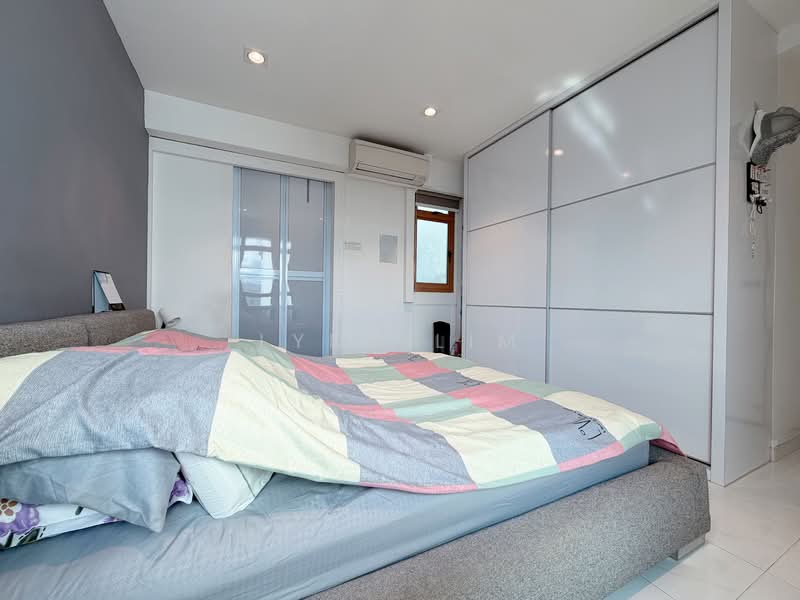 318D Anchorvale Link, 318D Anchorvale Link, 3 Bedrooms, 990 sqft, HDB Flat For Sale, by Lynn Lim, 500110832 - Bedroom - PropertyGuru.com.sg