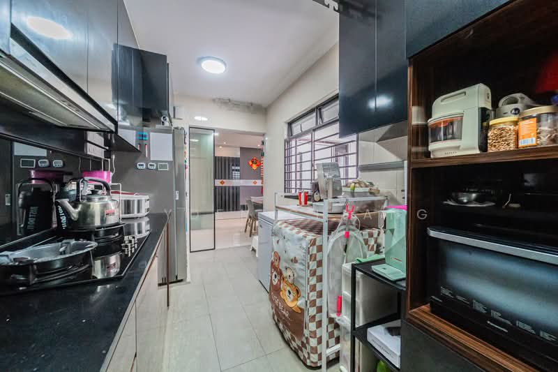 987A Jurong West Street 93, 987A Jurong West Street 93, 3 Bedrooms, 1,184 sqft, HDB Flat For Sale, by Jayden Chiang, 500110838 - Kitchen - PropertyGuru.com.sg