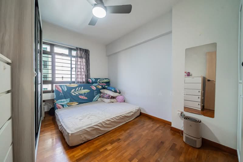 987A Jurong West Street 93, 987A Jurong West Street 93, 3 Bedrooms, 1,184 sqft, HDB Flat For Sale, by Jayden Chiang, 500110838 - Bedroom - PropertyGuru.com.sg