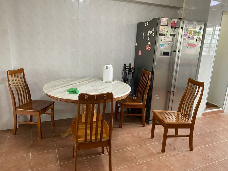 407 Pandan Gardens, 407 Pandan Gardens, 2 Bedrooms, 1,119 sqft, HDB Flat For Rent, by Doris Kang, 500110851 - Kitchen - PropertyGuru.com.sg