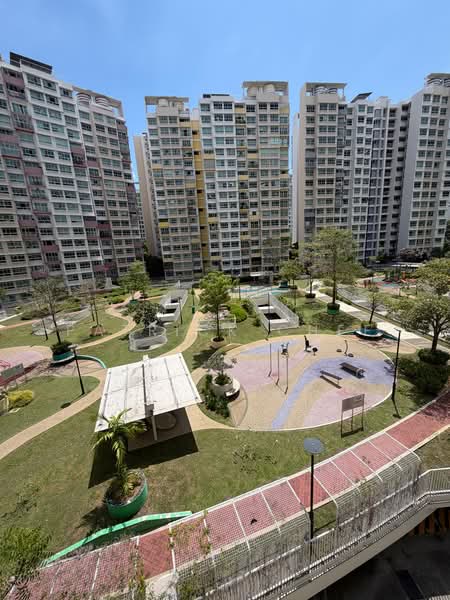 622A Punggol Central, 622A Punggol Central, 3 Bedrooms, 1,012 sqft, HDB Flat For Sale, by Patrick Chee, 500110870 - Exterior - PropertyGuru.com.sg