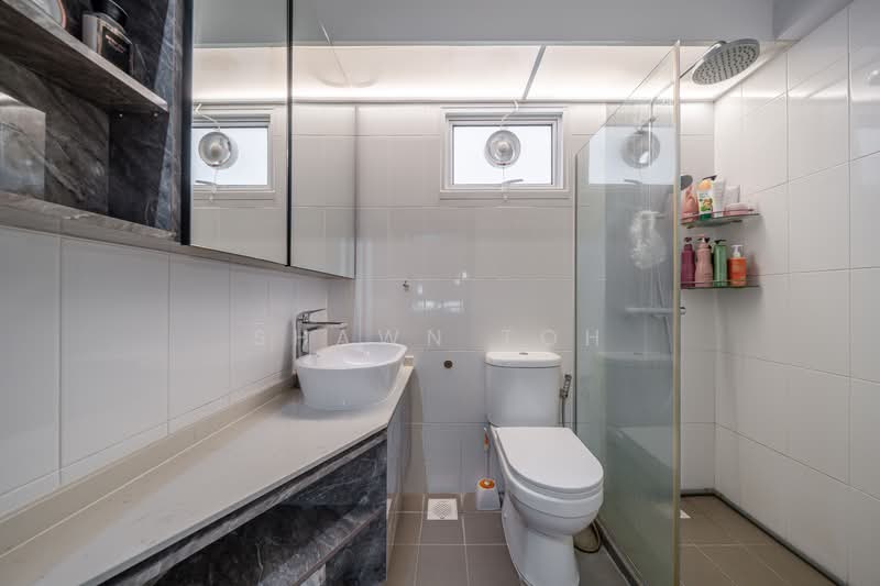 289A Compassvale Crescent, 289A Compassvale Crescent, 3 Bedrooms, 1,001 sqft, HDB Flat For Sale, by Shawn Toh, 500110871 - Bathroom - PropertyGuru.com.sg