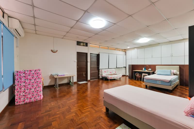 Jalan sikudangan, , 5 Bedrooms, 4,000 sqft, Semi-Detached House For Sale, by Ethel Zhang, 500110876 - Bedroom - PropertyGuru.com.sg