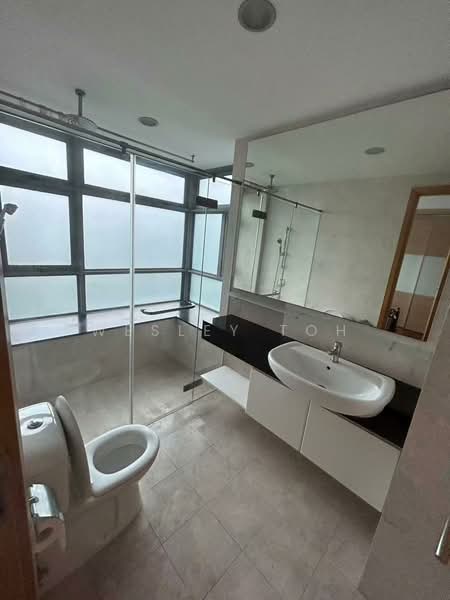 The Infiniti, 39A West Coast Park, 3 Bedrooms, 1,367 sqft, Condominium For Rent, by Wesley Toh, 500110884 - Bathroom - PropertyGuru.com.sg