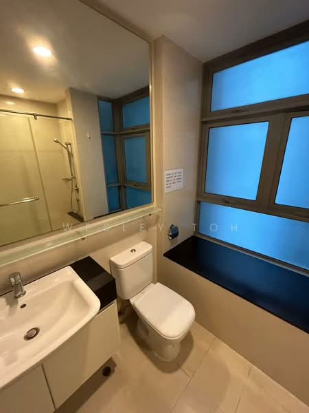 The Infiniti, 39A West Coast Park, 3 Bedrooms, 1,367 sqft, Condominium For Rent, by Wesley Toh, 500110884 - Bathroom - PropertyGuru.com.sg