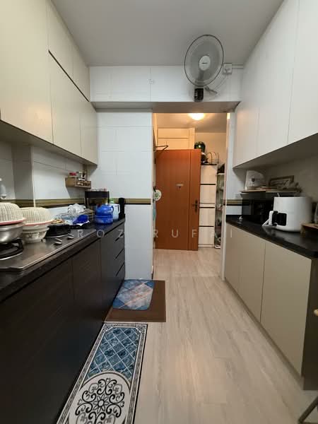 472B Fernvale Street, 472B Fernvale Street, 2 Bedrooms, 732 sqft, HDB Flat For Sale, by Roz Rufai, 500110894 - Kitchen - PropertyGuru.com.sg