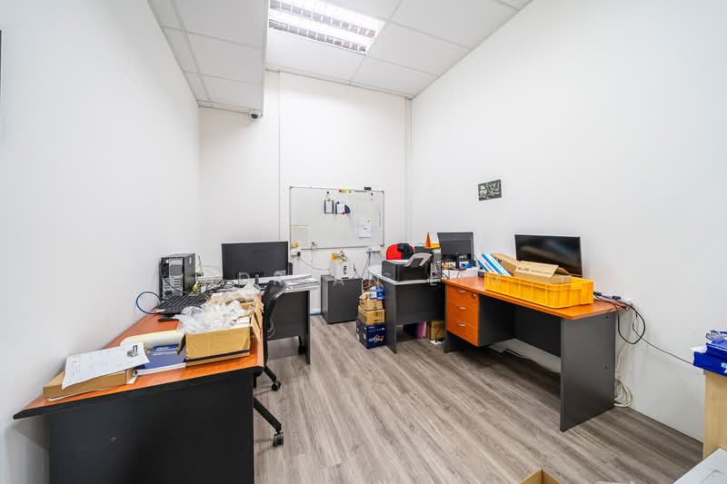 Kb Industrial Building, 10 Kaki Bukit Road 1, 4,542 sqft, Factory / Workshop (B2) For Sale, by Adrian Lim, 500110902 - Interior - CommercialGuru.com.sg