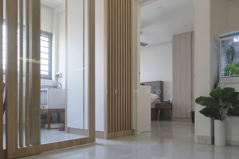 66 Telok Blangah Drive, 66 Telok Blangah Drive, 3 Bedrooms, 1,270 sqft, HDB Flat For Sale, by Syarif Hadi, 500110926 - Workshop | Master Room - PropertyGuru.com.sg