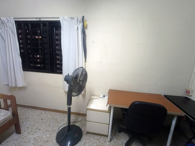 428 Clementi Avenue 3, 428 Clementi Avenue 3, Room Rental, 200 sqft, HDB Flat For Rent, by Alan Huy, 500110951 - Interior - PropertyGuru.com.sg