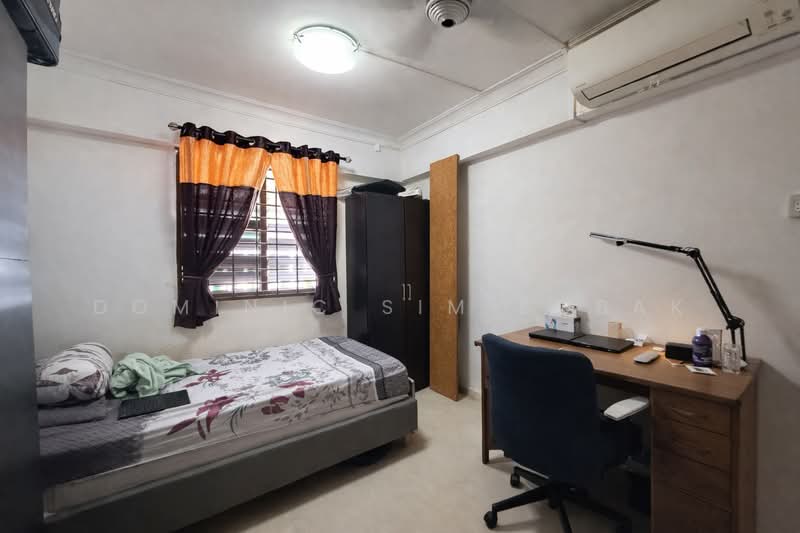 806 King George's Avenue, 806 King George's Avenue, 2 Bedrooms, 635 sqft, HDB Flat For Sale, by Dominic Sim Sobak, 500110953 - Bedroom - PropertyGuru.com.sg