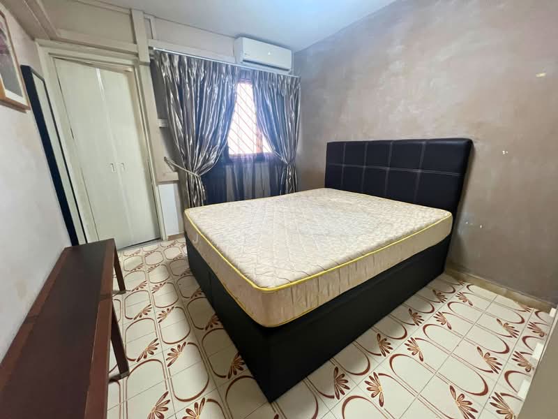 96 Geylang Bahru, 96 Geylang Bahru, 2 Bedrooms, 882 sqft, HDB Flat For Sale, by Jae Tan, 500110973 - Bedroom - PropertyGuru.com.sg