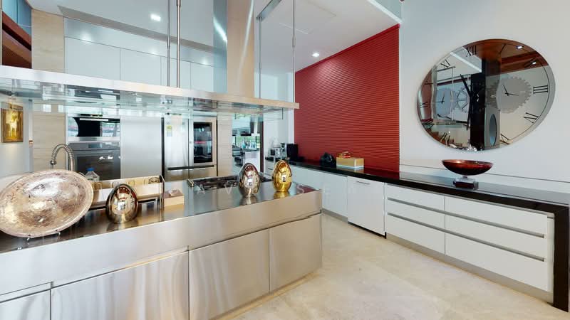 Rare Seafront Bungalow with Pool, 2.5 Storey with Attic @ Ocean Drive, Foreigners Eligible!, Ocean Drive, 5 Bedrooms, 11,200 sqft, Bungalow House For Sale, by Dave Sear, 500110979 - Kitchen - PropertyGuru.com.sg