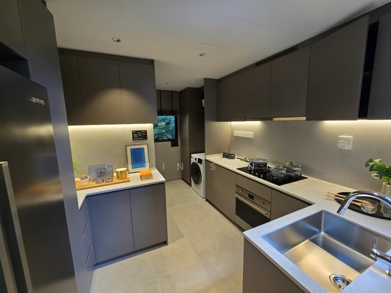 Springleaf Residence, 811 Upper Thomson Road, 5 Bedrooms, 1,453 sqft, Condominium For Sale, by Cavin Song, 500110989 - Kitchen - PropertyGuru.com.sg