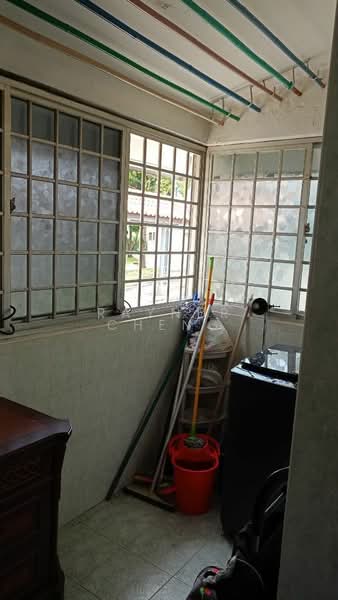 237 Bukit Batok East Avenue 5, 237 Bukit Batok East Avenue 5, 2 Bedrooms, 786 sqft, HDB Flat For Sale, by Rayner Cheng, 500110993 - Balcony - PropertyGuru.com.sg