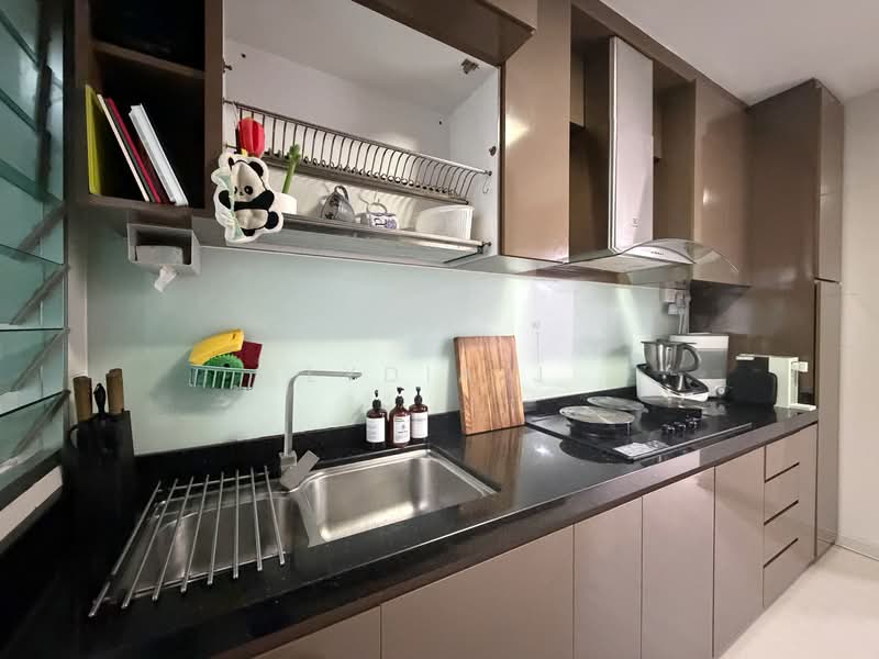 426D Yishun Avenue 11, 426D Yishun Avenue 11, 3 Bedrooms, 990 sqft, HDB Flat For Sale, by Lydia J, 500110996 - Kitchen - PropertyGuru.com.sg