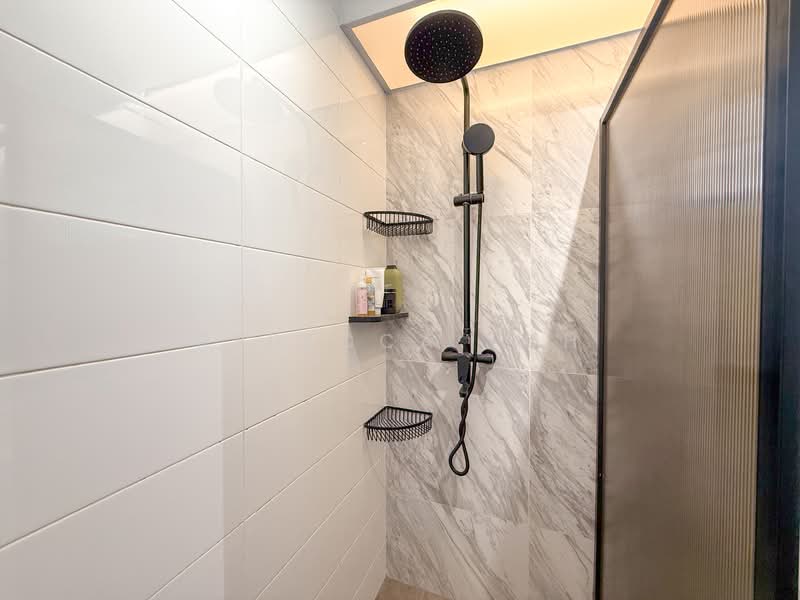 440D Bukit Batok West Avenue 8, 440D Bukit Batok West Avenue 8, 3 Bedrooms, 1,205 sqft, HDB Flat For Rent, by Rebecca Toh, 500111003 - Master Bathroom - PropertyGuru.com.sg