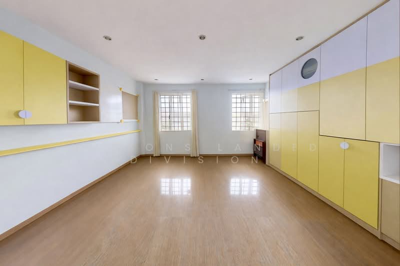A 3.5 Storey with Basement Semi-D near Beauty W MRT & 1km from Pei Hwa Pri, , 10+ Bedrooms, 7,660 sqft, Semi-Detached House For Sale, by LIEW CHUN KIT, ANDY, 500111014 - Interior - PropertyGuru.com.sg