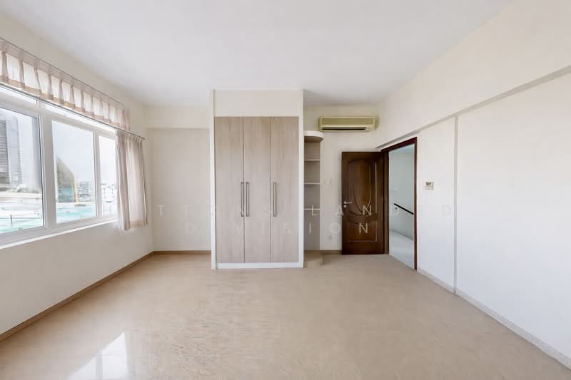 A 3.5 Storey with Basement Semi-D near Beauty W MRT & 1km from Pei Hwa Pri, , 10+ Bedrooms, 7,660 sqft, Semi-Detached House For Sale, by LIEW CHUN KIT, ANDY, 500111014 - Interior - PropertyGuru.com.sg