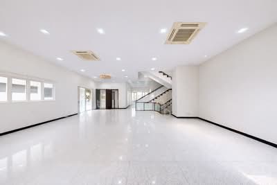 For Sale - A 3.5 Storey with Basement Semi-D near Beauty W MRT & 1km from Pei Hwa Pri